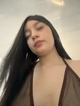   Lorelain   online show from December 5, 2025, 9:01 pm