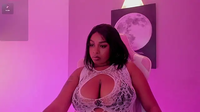 Snapshot of KendraaSmith_ chatting on October 16, 2025, 9:34 pm KendraaSmith online show from October 16, 2025, 9:34 pm