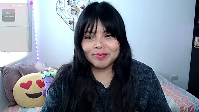Snapshot of EllieMoonX chatting on June 12, 2026, 7:33 pm EllieMoonX online show from June 12, 2026, 7:33 pm