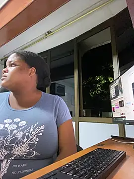 gabrielabrunette69 online show from January 13, 2026, 11:52 pm