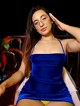 Snapshot of Meganthomson chatting on February 14, 2026, 2:34 am Meganthomson online show from February 14, 2026, 2:34 am