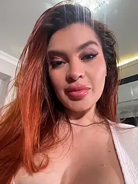 Snapshot of AbrilColls_ chatting on June 22, 2026, 3:25 am AbrilColls online show from June 22, 2026, 3:25 am