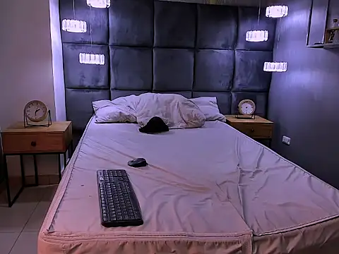 MorenitoDigno online show from November 2, 2025, 7:08 pm