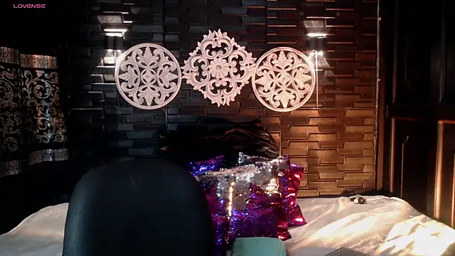 ZAMMIRA online show from March 6, 2026, 12:33 pm