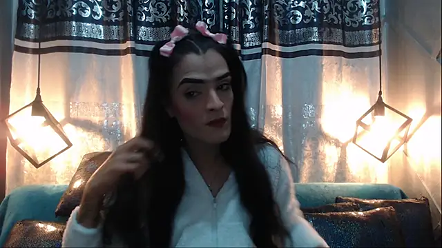 ZAMMIRA online show from October 20, 2025, 5:20 am