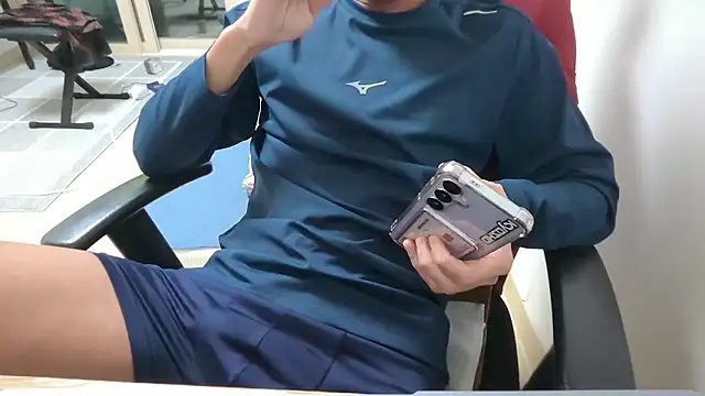 mileshake online show from October 21, 2025, 12:15 pm