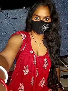 Sweet-Maddlina online show from December 17, 2025, 2:49 am