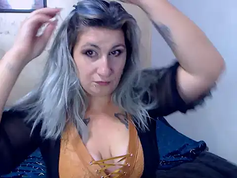 LilithGreenn online show from October 15, 2025, 5:39 am