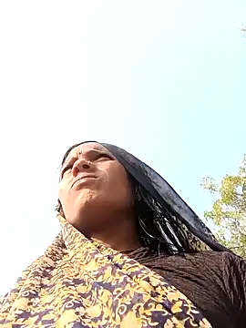 Cutsedi3 online show from November 17, 2025, 9:46 am