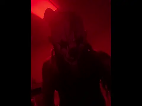 luziaaa92 online show from October 31, 2025, 7:10 pm