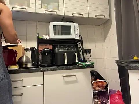 luziaaa92 online show from November 16, 2025, 3:39 pm