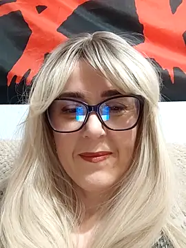 Amelialove42 online show from January 6, 2026, 6:45 pm