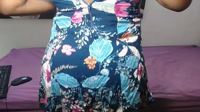 Snapshot of Kelly-001 chatting on February 2, 2026, 11:26 pm Kelly-001 online show from February 2, 2026, 11:26 pm