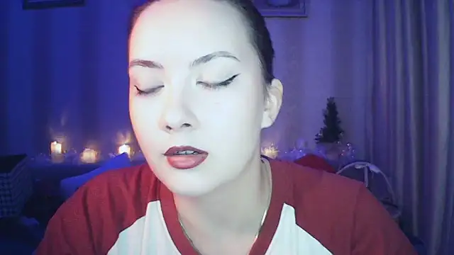 Snapshot of MoodieMira chatting on January 15, 2026, 7:50 pm MoodieMira online show from January 15, 2026, 7:50 pm