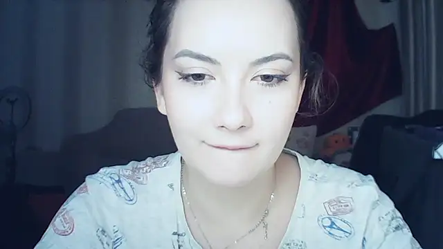 Snapshot of MoodieMira chatting on November 26, 2025, 7:03 pm MoodieMira online show from November 26, 2025, 7:03 pm