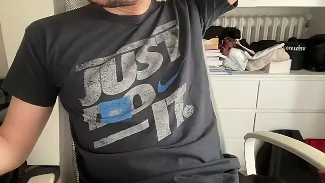 Snapshot of matrixx_9 chatting on October 31, 2025, 1:08 pm matrixx 9 online show from October 31, 2025, 1:08 pm