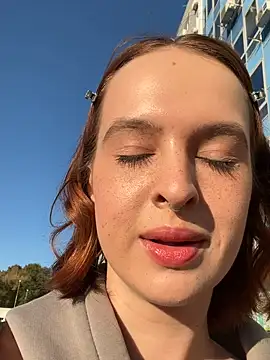 ManhattanAffair online show from October 17, 2025, 1:13 pm