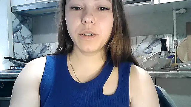 Snapshot of Ladikisss_20 chatting on October 12, 2025, 6:37 am Ladikisss 20 online show from October 12, 2025, 6:37 am