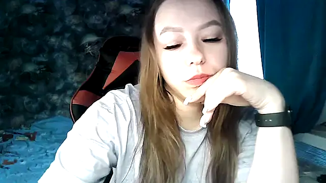 Snapshot of Ladikisss_20 chatting on October 28, 2025, 7:18 am Ladikisss 20 online show from October 28, 2025, 7:18 am