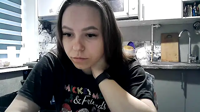 Snapshot of Ladikisss_20 chatting on October 10, 2025, 5:41 am Ladikisss 20 online show from October 10, 2025, 5:41 am