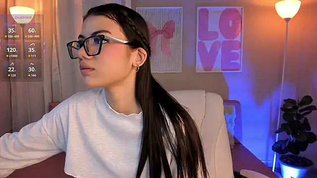 MarianaaDooll online show from February 23, 2026, 12:17 pm