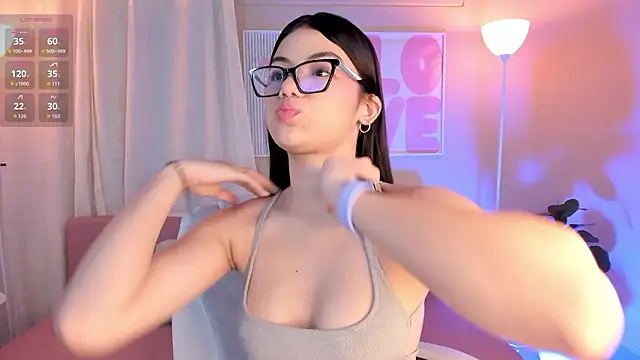 MarianaaDooll online show from March 19, 2026, 12:16 pm