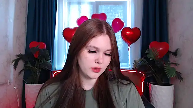 Musegirl online show from February 12, 2026, 8:36 am