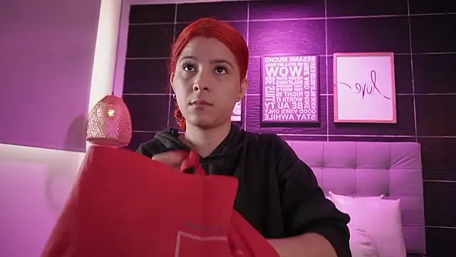 Snapshot of Thalia_Karlson chatting on February 5, 2026, 12:34 pm Thalia Karlson online show from February 5, 2026, 12:34 pm