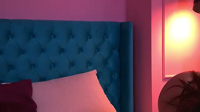 Snapshot of TaliaMorenne chatting on October 12, 2025, 3:02 pm TaliaMorenne online show from October 12, 2025, 3:02 pm