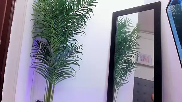 harper brown1 online show from October 30, 2025, 4:33 am