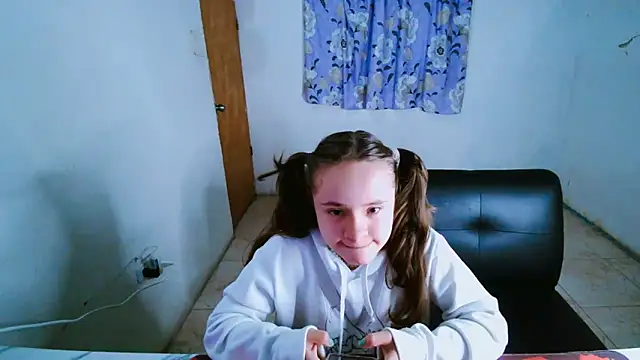 Snapshot of SweetRabbit29 chatting on July 2, 2026, 9:15 am SweetRabbit29 online show from July 2, 2026, 9:15 am