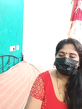 tamil-aunt online show from October 17, 2025, 5:22 am