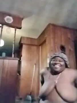 Snapshot of wetgrip84 chatting on October 10, 2025, 7:42 am wetgrip84 online show from October 10, 2025, 7:42 am