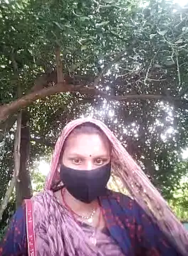 Snapshot of rasmi_powar chatting on October 15, 2025, 8:55 am rasmi powar online show from October 15, 2025, 8:55 am