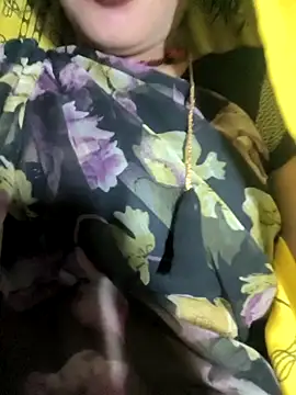 Snapshot of rasmi_powar chatting on November 3, 2025, 3:48 pm rasmi powar online show from November 3, 2025, 3:48 pm