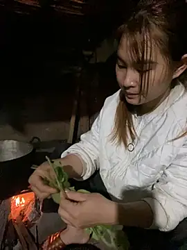 Yan 50299 online show from October 27, 2025, 11:00 am