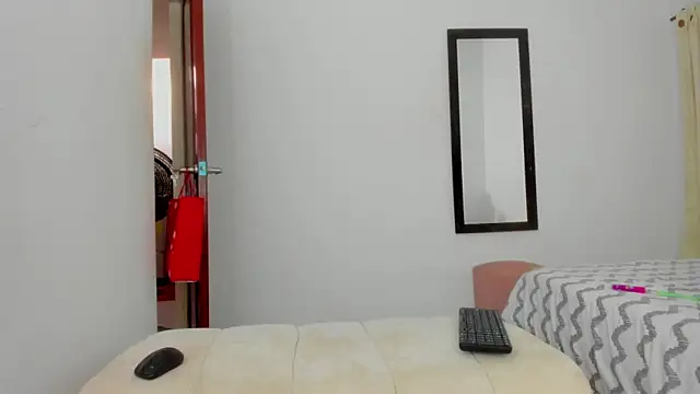 Snapshot of princesa_luissa chatting on October 29, 2025, 12:26 pm princesa luissa online show from October 29, 2025, 12:26 pm