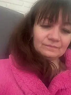 Snapshot of Butterfly8385 chatting on February 18, 2026, 10:33 am Butterfly8385 online show from February 18, 2026, 10:33 am