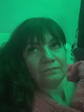 Snapshot of Butterfly8385 chatting on February 6, 2026, 9:33 pm Butterfly8385 online show from February 6, 2026, 9:33 pm