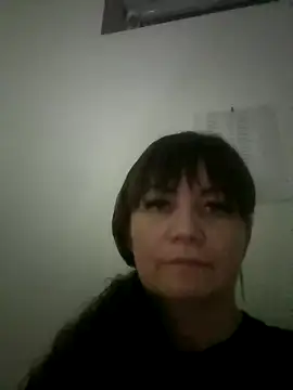 Butterfly8385 online show from October 15, 2025, 5:32 pm