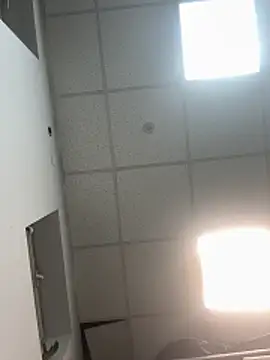 Snapshot of Butterfly8385 chatting on February 5, 2026, 9:21 pm Butterfly8385 online show from February 5, 2026, 9:21 pm