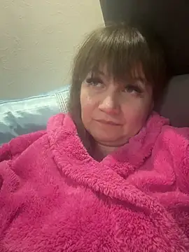 Snapshot of Butterfly8385 chatting on February 16, 2026, 7:45 pm Butterfly8385 online show from February 16, 2026, 7:45 pm