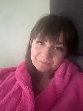 Snapshot of Butterfly8385 chatting on February 3, 2026, 9:03 am Butterfly8385 online show from February 3, 2026, 9:03 am