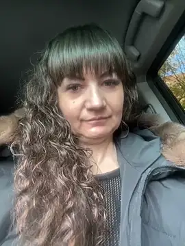 Butterfly8385 online show from October 29, 2025, 9:30 am