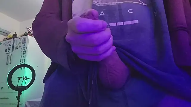 tykun online show from December 18, 2025, 2:21 pm