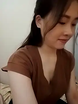 Snapshot of tuongvycute chatting on October 26, 2025, 4:40 pm tuongvycute online show from October 26, 2025, 4:40 pm