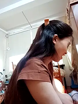 Snapshot of tuongvycute chatting on November 5, 2025, 3:20 am tuongvycute online show from November 5, 2025, 3:20 am