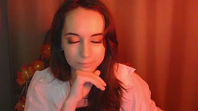 VeraLush online show from November 9, 2025, 1:48 pm