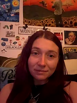 Snapshot of PauliinaBlue chatting on October 11, 2025, 10:33 pm PauliinaBlue online show from October 11, 2025, 10:33 pm