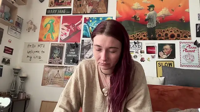 Snapshot of PauliinaBlue chatting on October 29, 2025, 3:00 pm PauliinaBlue online show from October 29, 2025, 3:00 pm